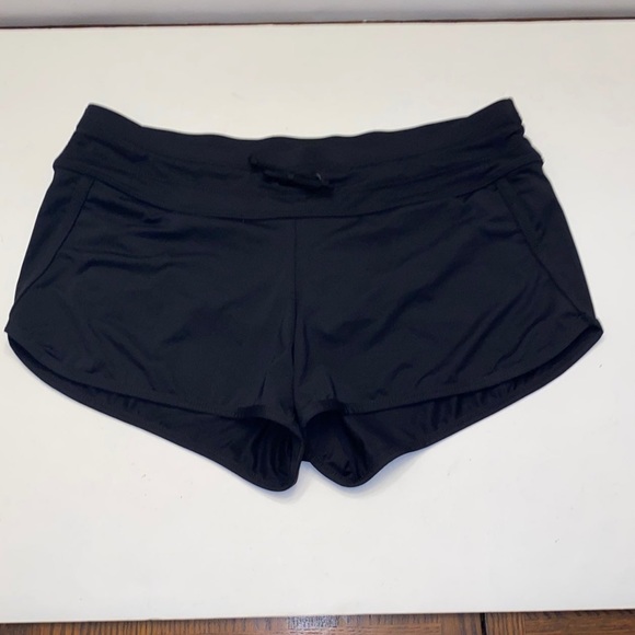 ATHLETA Women’s shorts size S - Picture 2 of 5